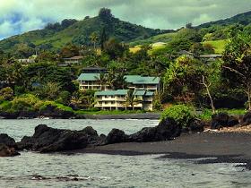 Hana Kai Maui Oceanfront condominiums